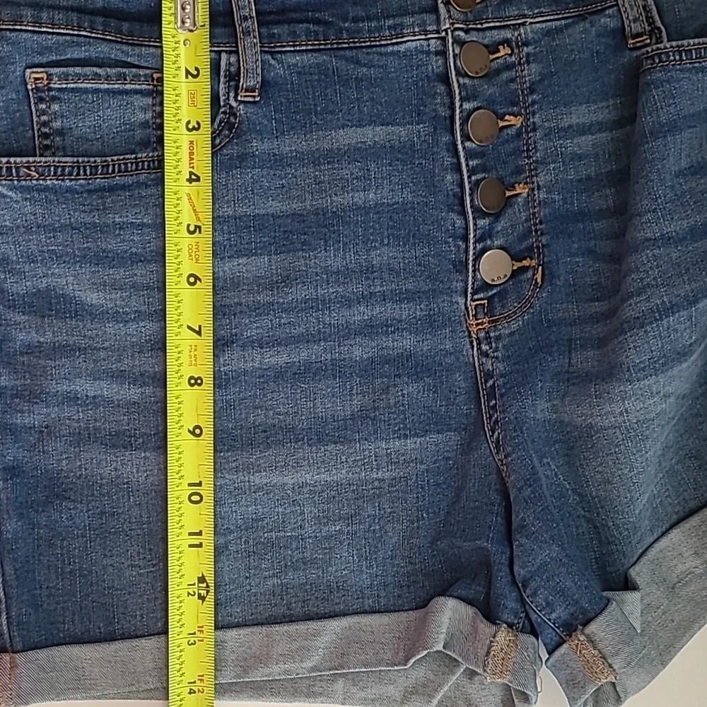 a.n.a High-Rise Denim Shorts with Button Front size 14